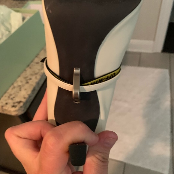 Off White Pumps - Picture 5 of 9